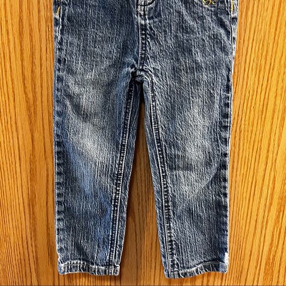 Enyce Girls Size 3T Jeans w/ Embroidered Gold Pockets Medium Wash - Picture 4 of 7